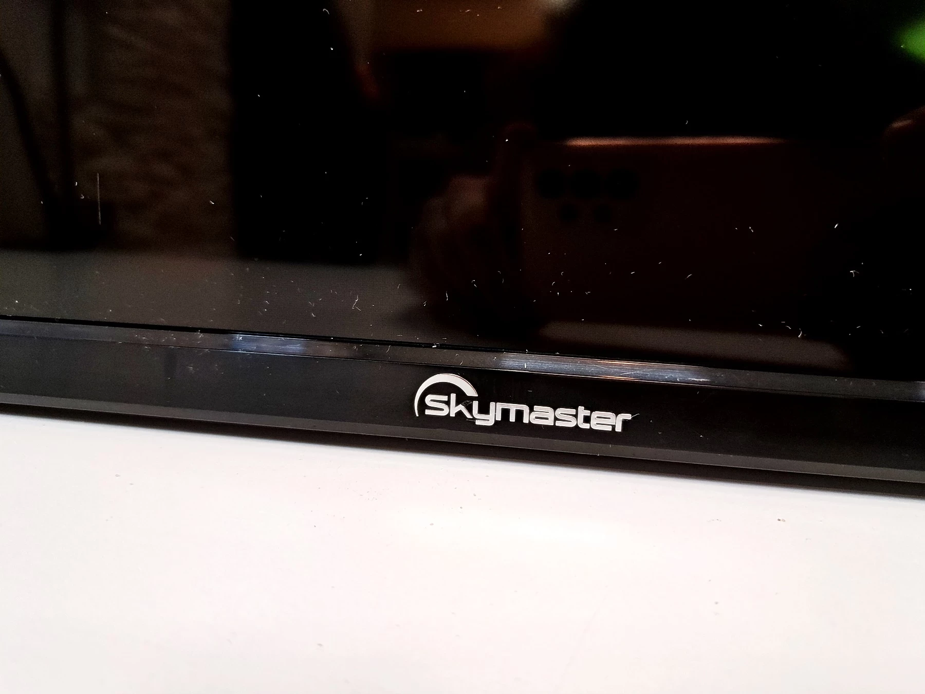 telewizor-skymaster-43sf1000-pilot-bez-stopek-klasa-efektywnosci-energetycznej-a