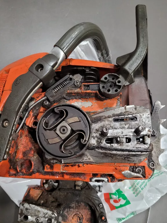 PIŁA HUSQVARNA 353 USZKODZONA