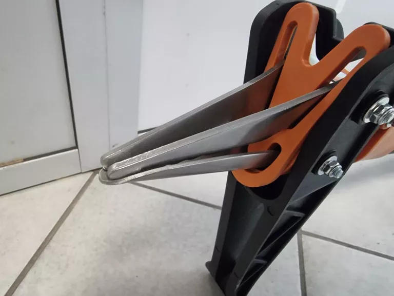 wycinak-wyrywacz-do-chwastow-magnusson-kod-producenta-mand1-2223