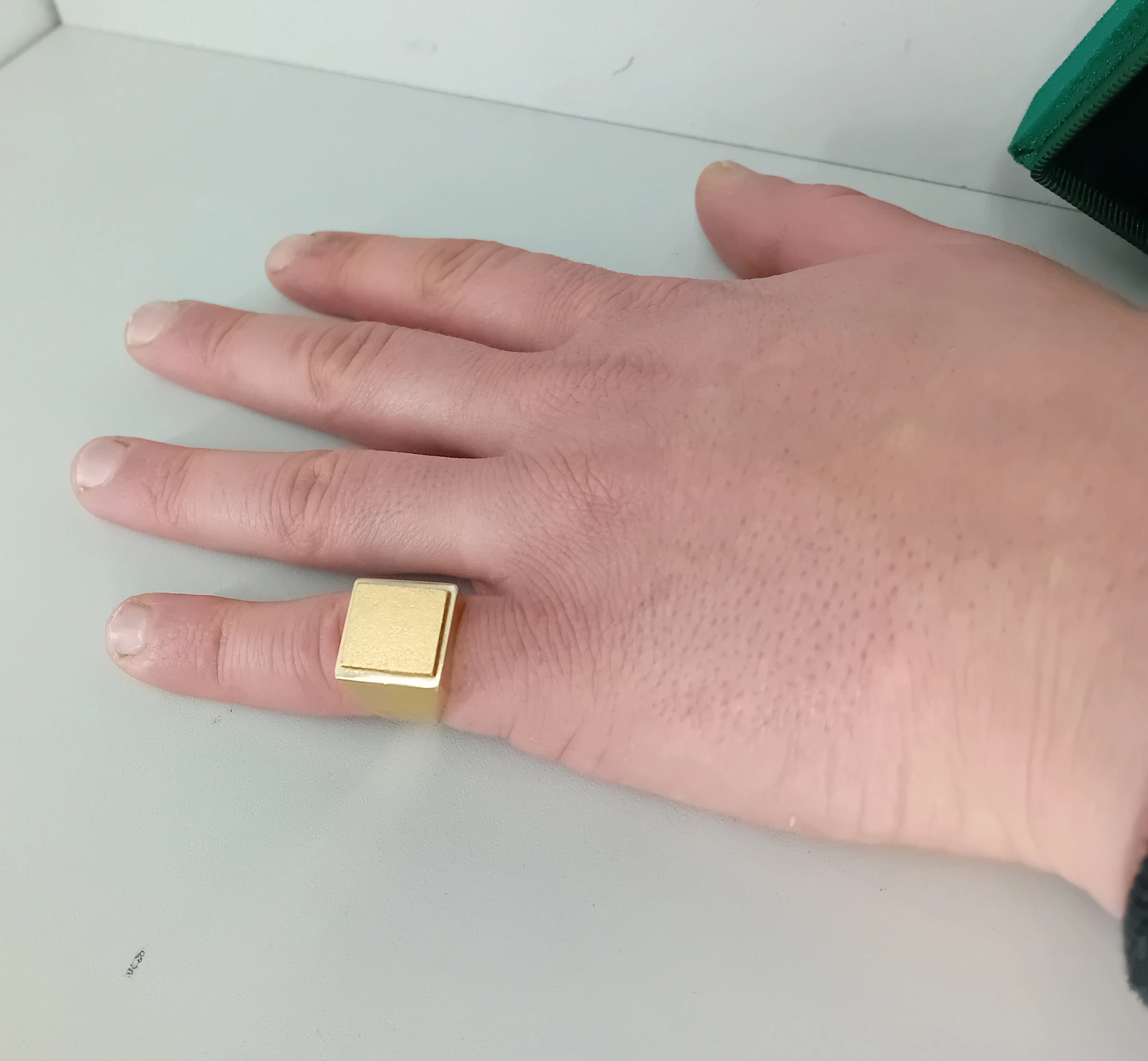 masywny-zloty-sygnet-zloto-750-18k-marka-226434-1704211