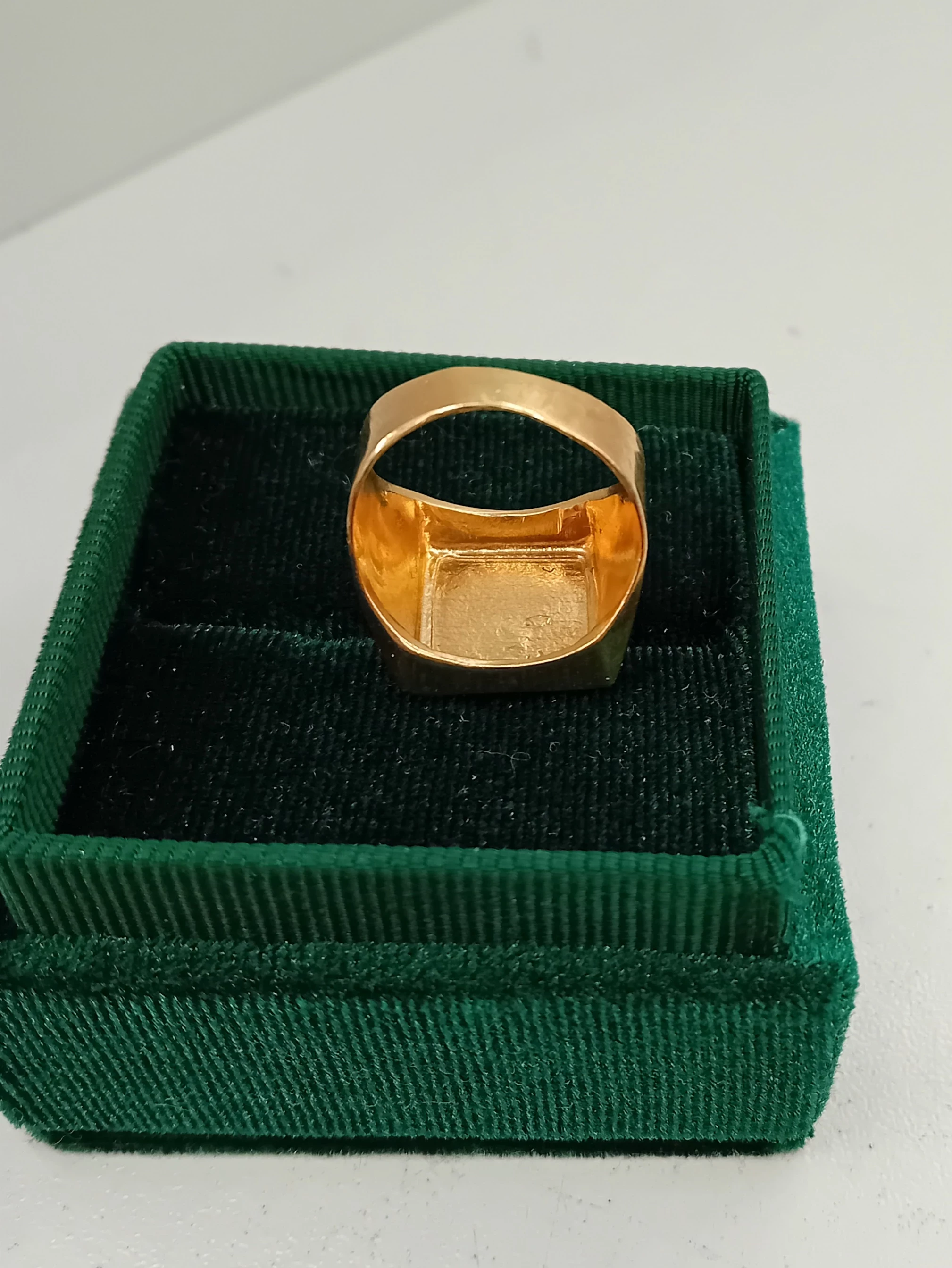 masywny-zloty-sygnet-zloto-750-18k-kolor-dominujacy-205826-225106