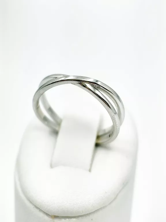 cudowny-srebrny-pierscionek-p925g185r17-material-dominujacy-223721-2048
