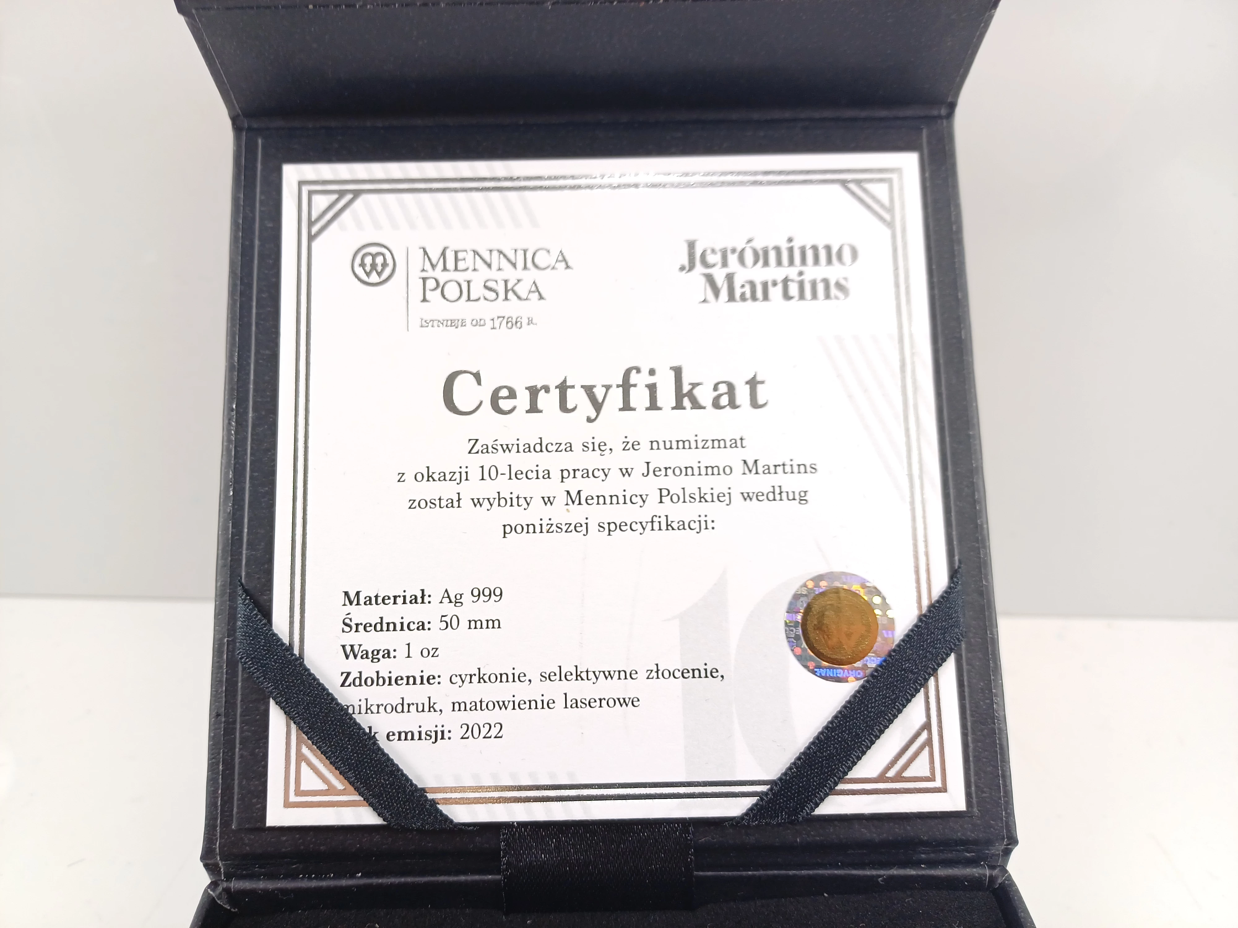 srebrny-medal-biedronka-10-lat-jeronimo-martins-uncja-srebra-ceryfikat-rok-2022