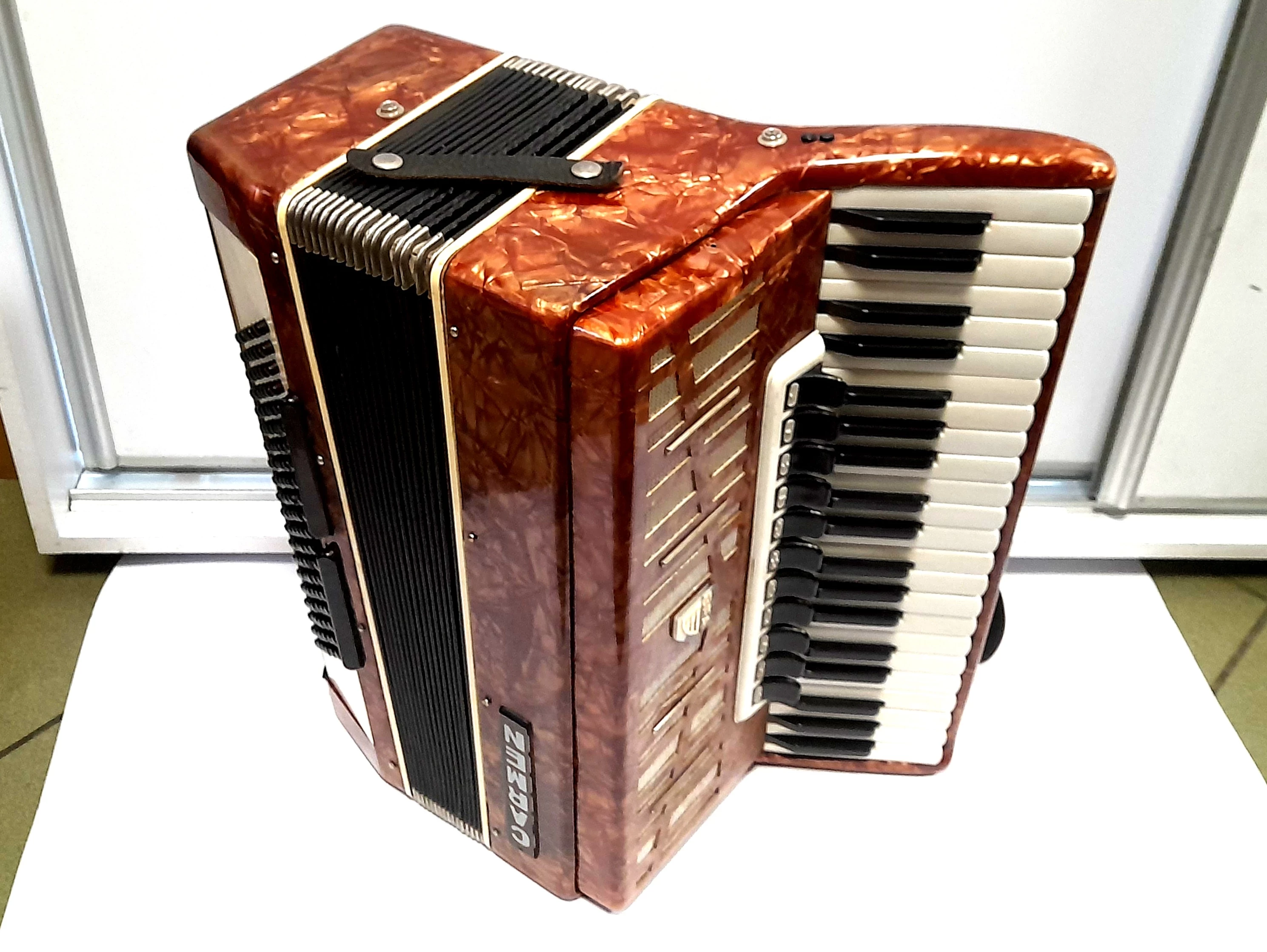 akordeon-carmen-bfa-1973-skrzynia-dabrowskiego-30-naklo