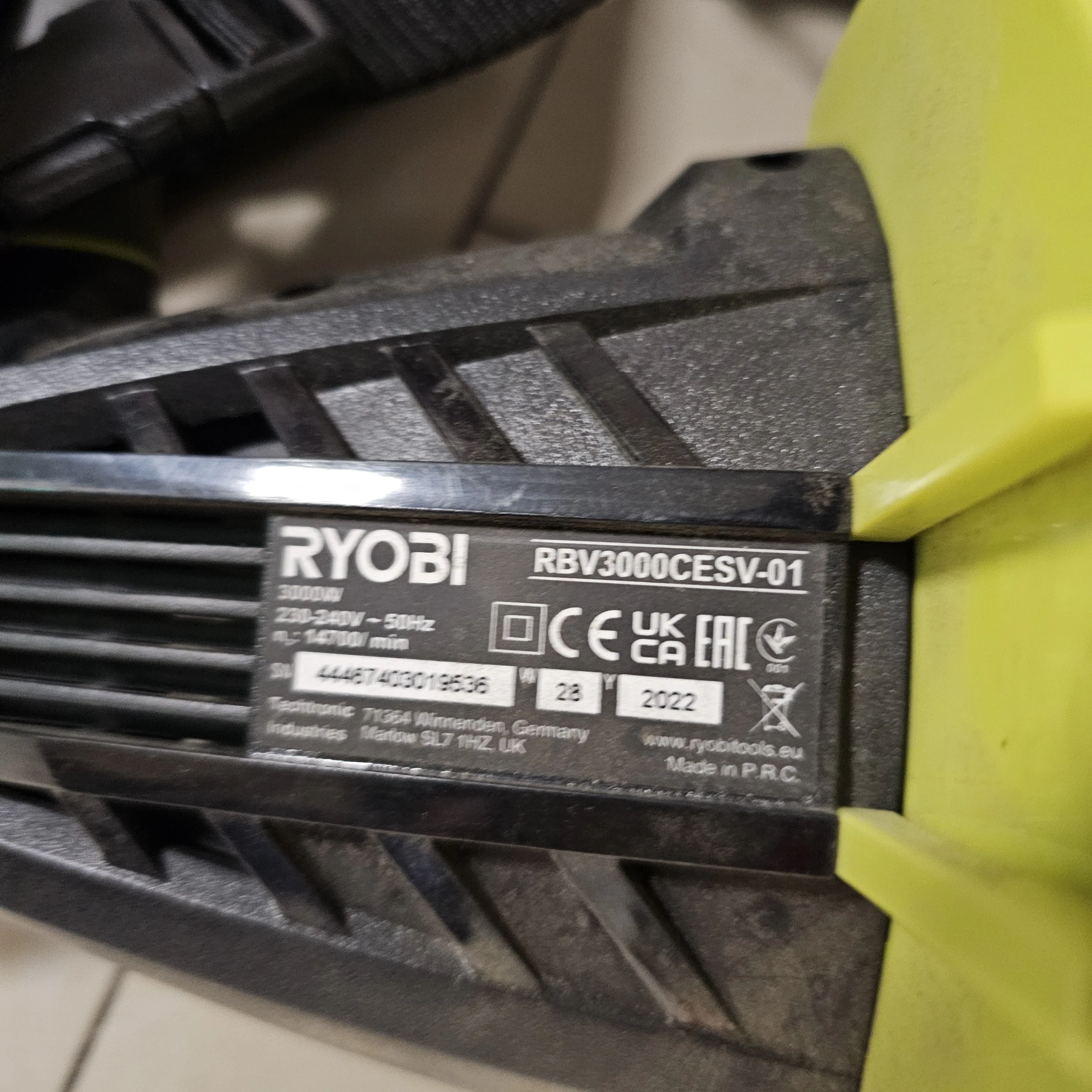 dmuchawa-odkurzacz-do-lisci-rbv3000cesv-ryobi-kod-producenta-83792