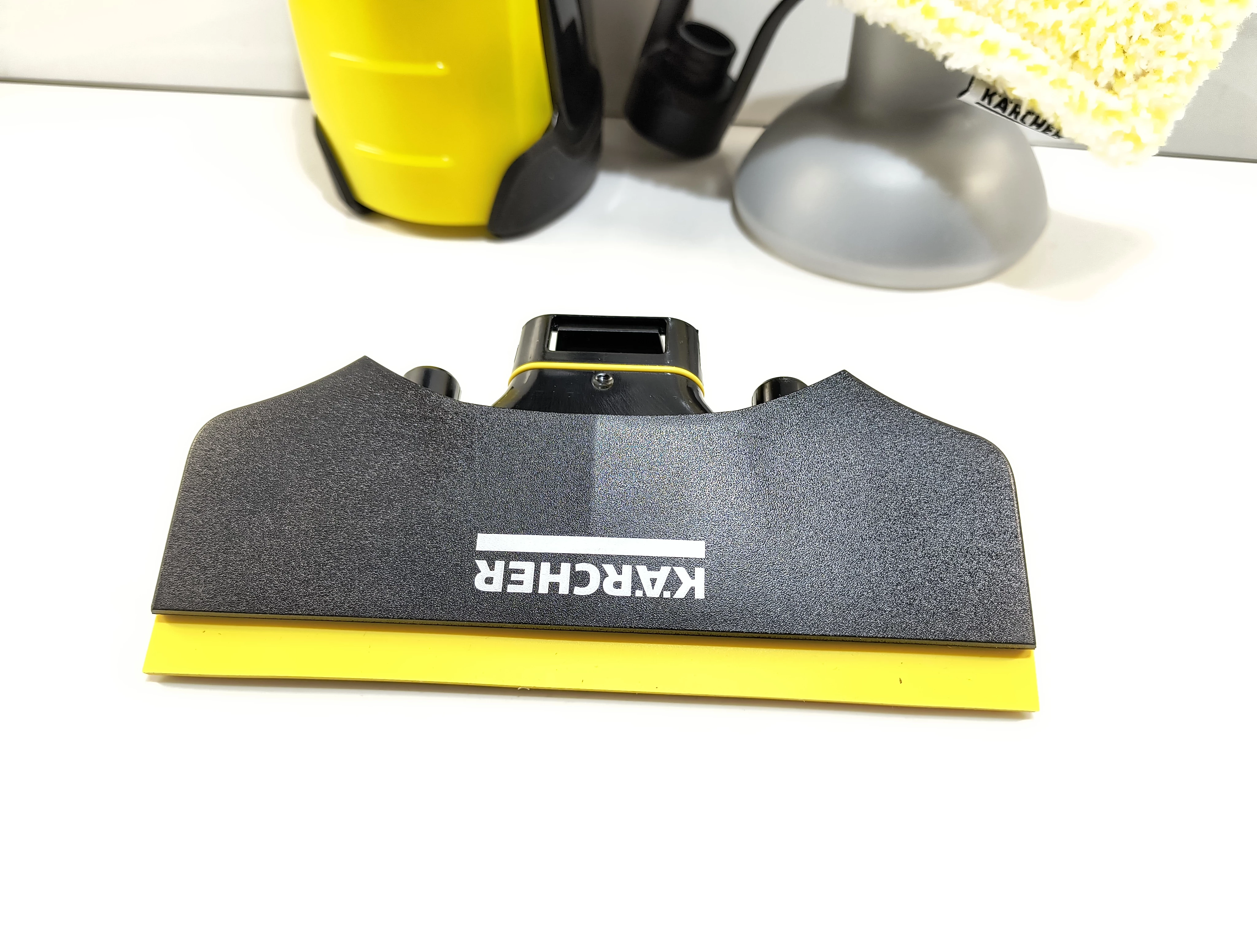 myjka-do-okien-karcher-wv-2-premium-black-edition-kod-producenta-1633-4260