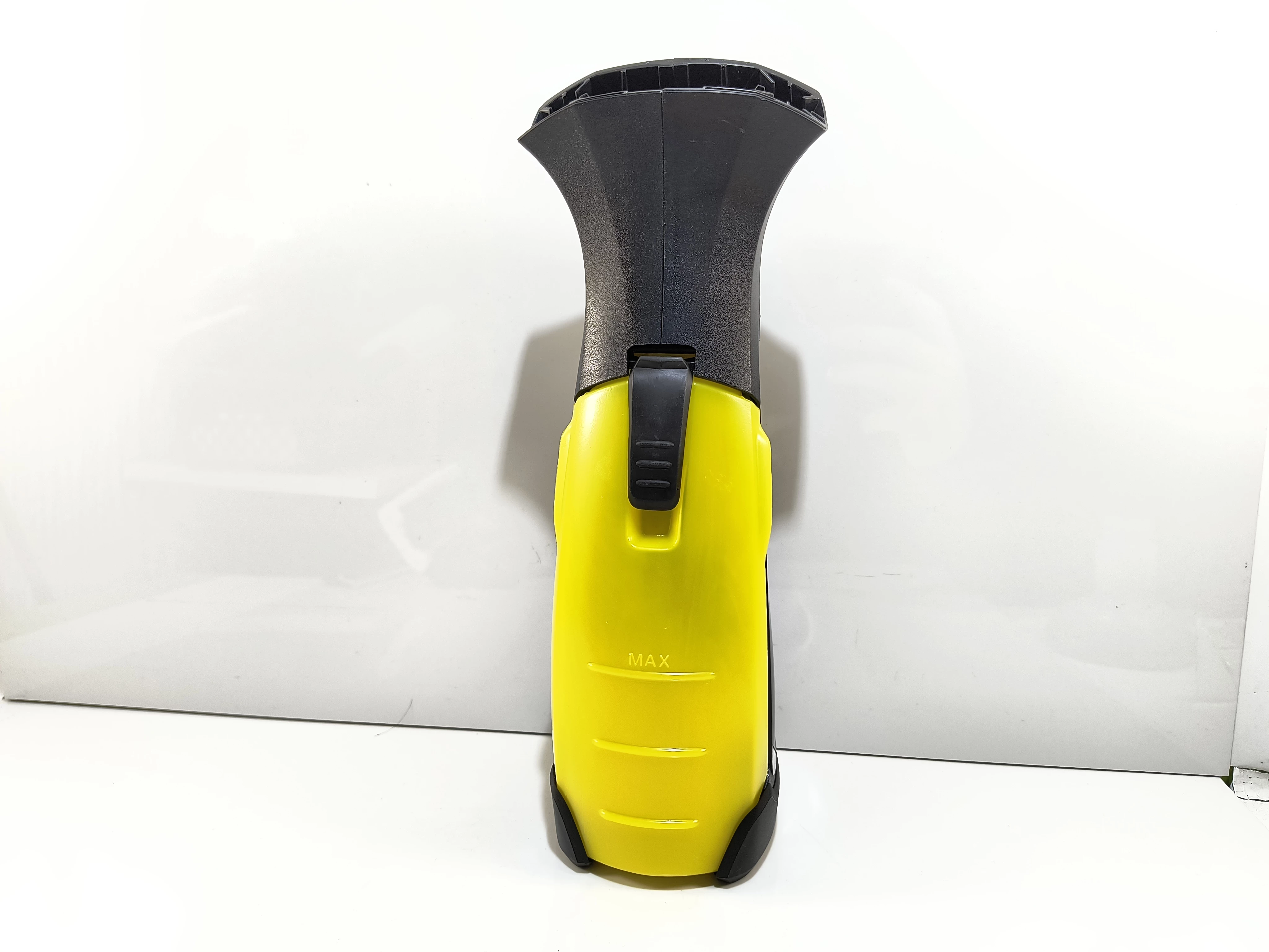 myjka-do-okien-karcher-wv-2-premium-black-edition-product-id-8a37c101-d2b1-4e9e-8c1e-f338b0185cf2