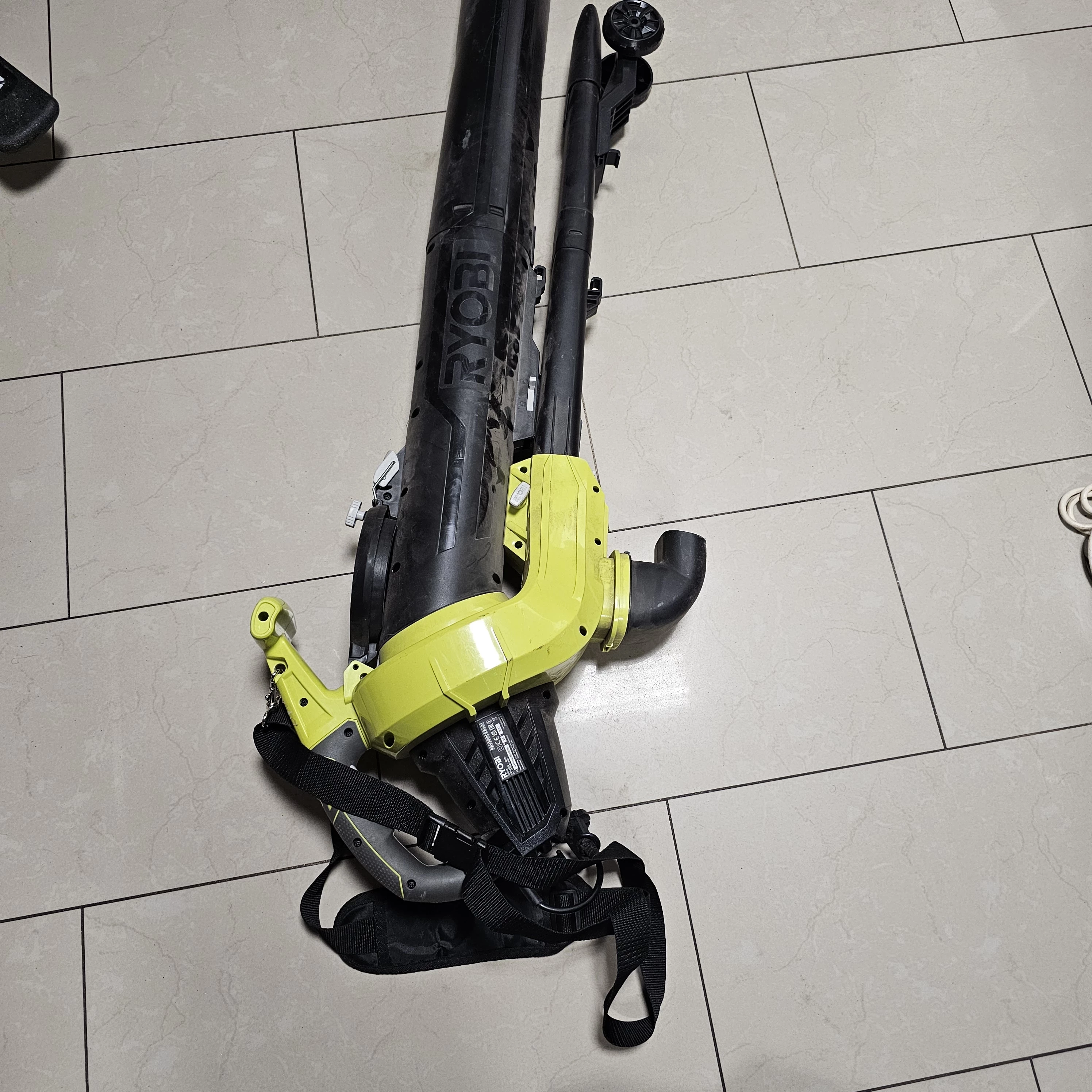 dmuchawa-odkurzacz-do-lisci-rbv3000cesv-ryobi-limanowskiego-2-sj-olsztyn