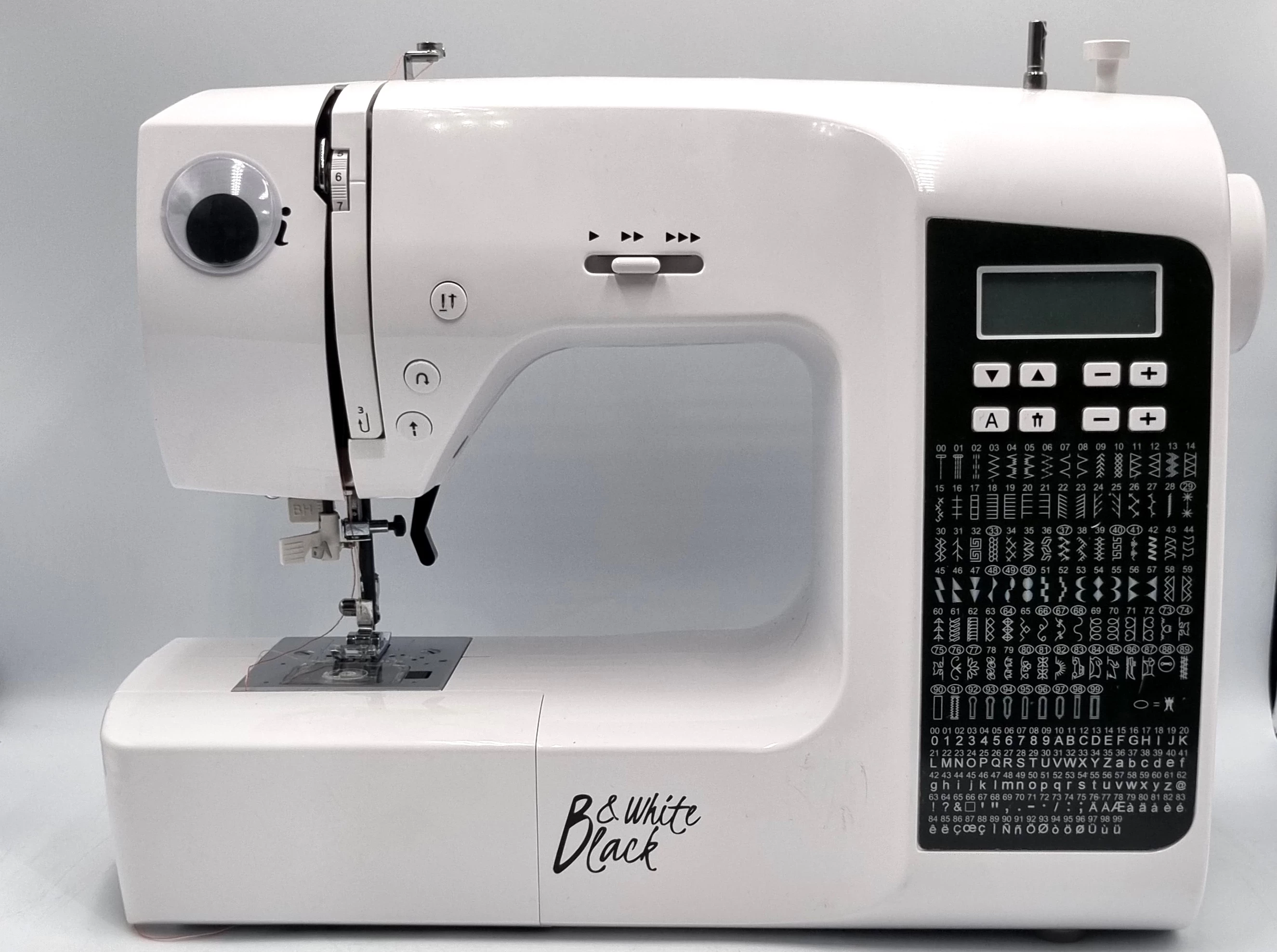 maszyna-do-szycia-texi-blackwhite-rynek-52-dzierzoniow