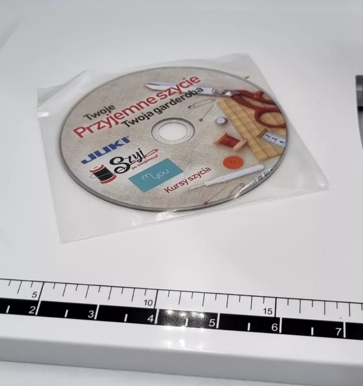 maszyna-do-szycia-texi-blackwhite-stan-uzywany