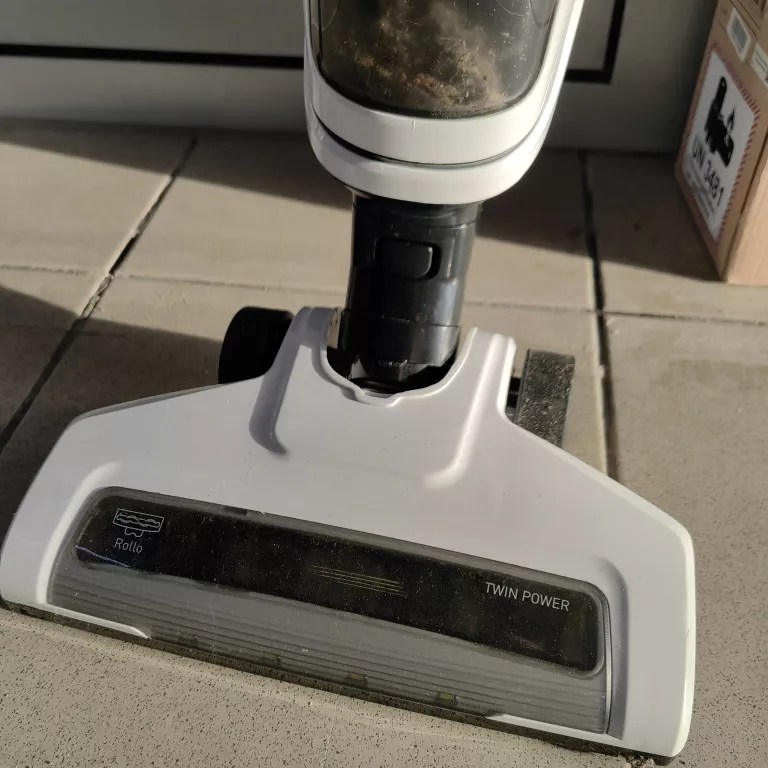 ODKURZACZ BEZPRZEWODOWY GRUNDIG VCH 9929 L