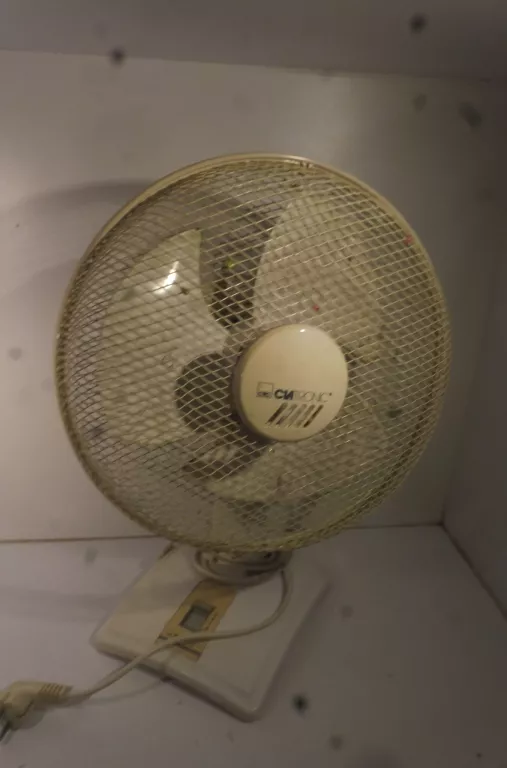 wiatrak-bialy-product-id-5bc53094-f557-4bd1-bdba-0bc74e63751a