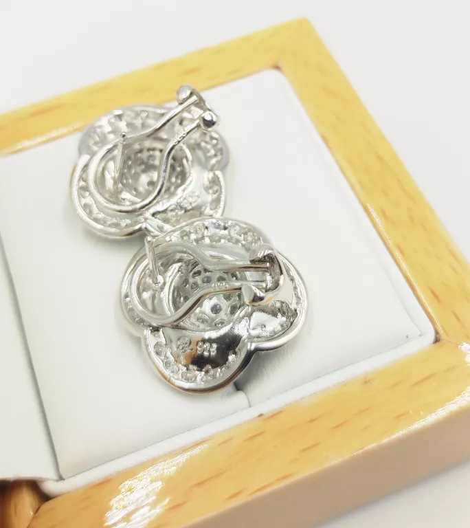 srebrne-kolczyki-w-ksztalcie-kwiatkow-w993gr-pr925-kamienie-z-innym-kamieniem