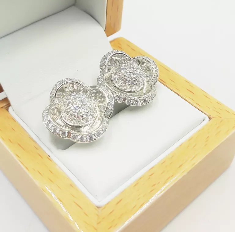 srebrne-kolczyki-w-ksztalcie-kwiatkow-w993gr-pr925-powstancow-slaskich-122-wroclaw