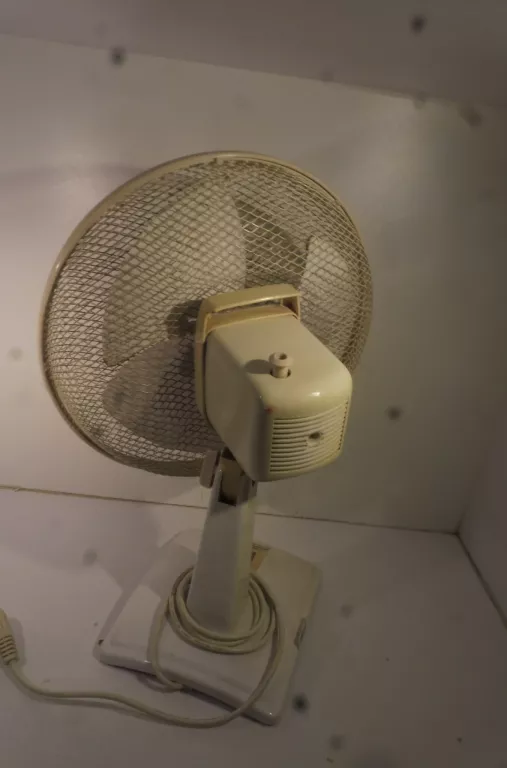 wiatrak-bialy-rodzaj-wentylatora-inny