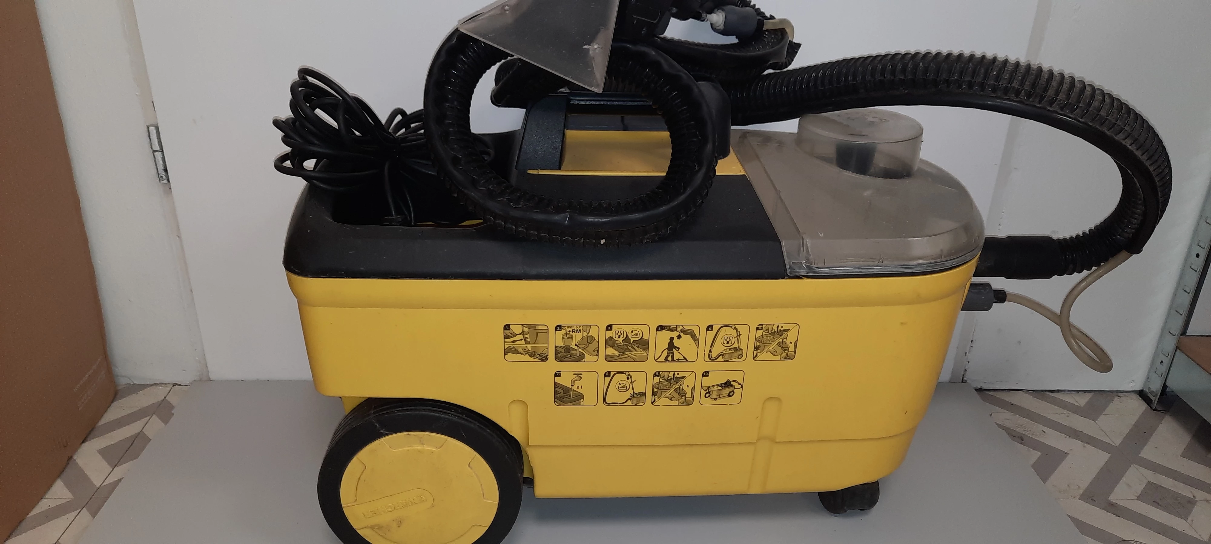 odkurzacz-pioracy-karcher-puzzi-100-pojemnosc-zbiornika-1000