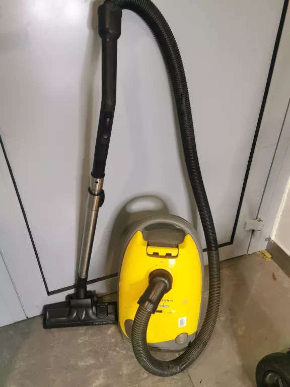 odkurzacz-electrolux-mondo-1300-w-stan-uzywany