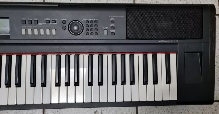 pianino-yamaha-np-v80-opis-marka-248930-969618