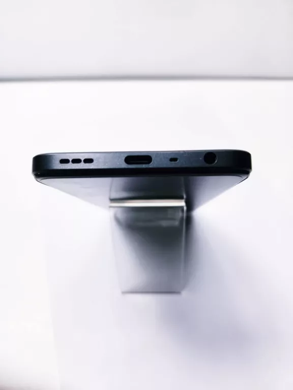TELEFON OPPO A78 5G 4/128 GB PUDEŁKO