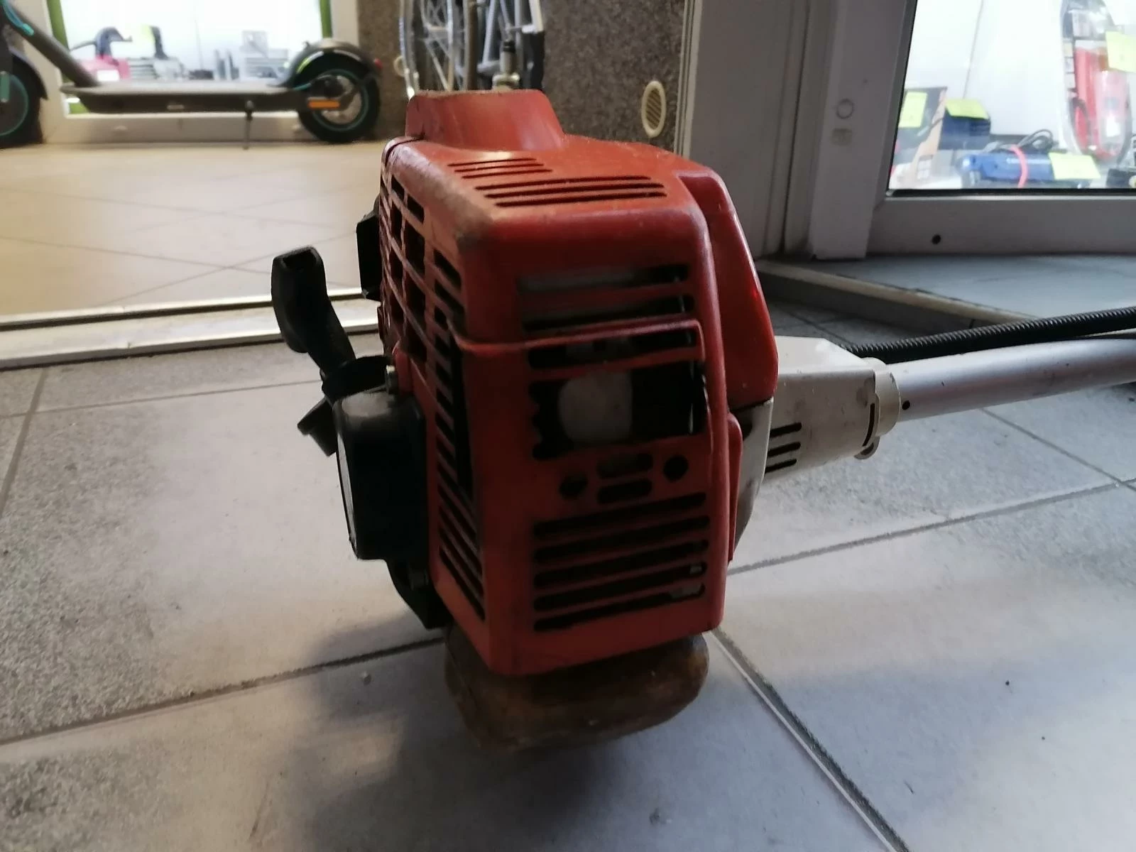 kosa-spalinowa-stihl-zasilanie-spalinowe