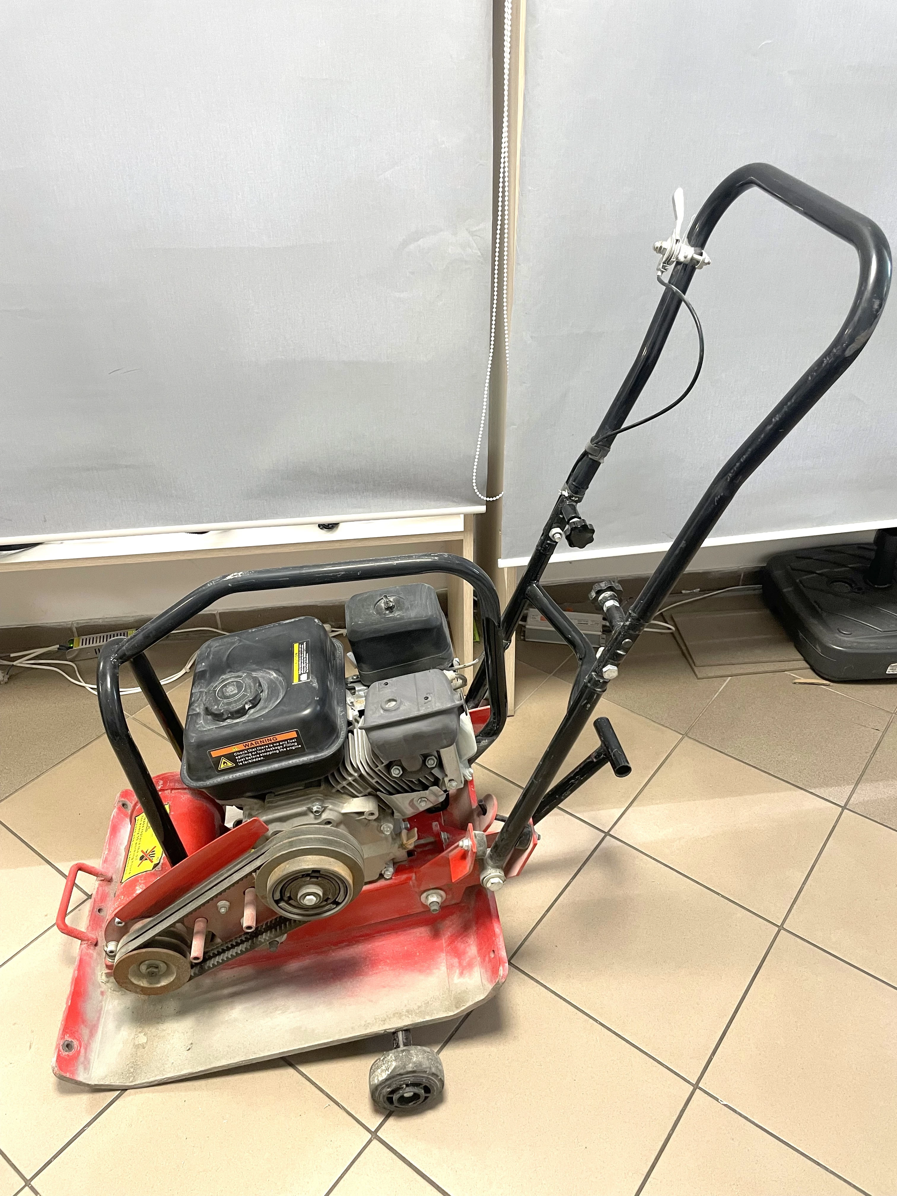 zageszczarka-szmid-honda-brak-oslony-fv-03042023-stan-uzywany