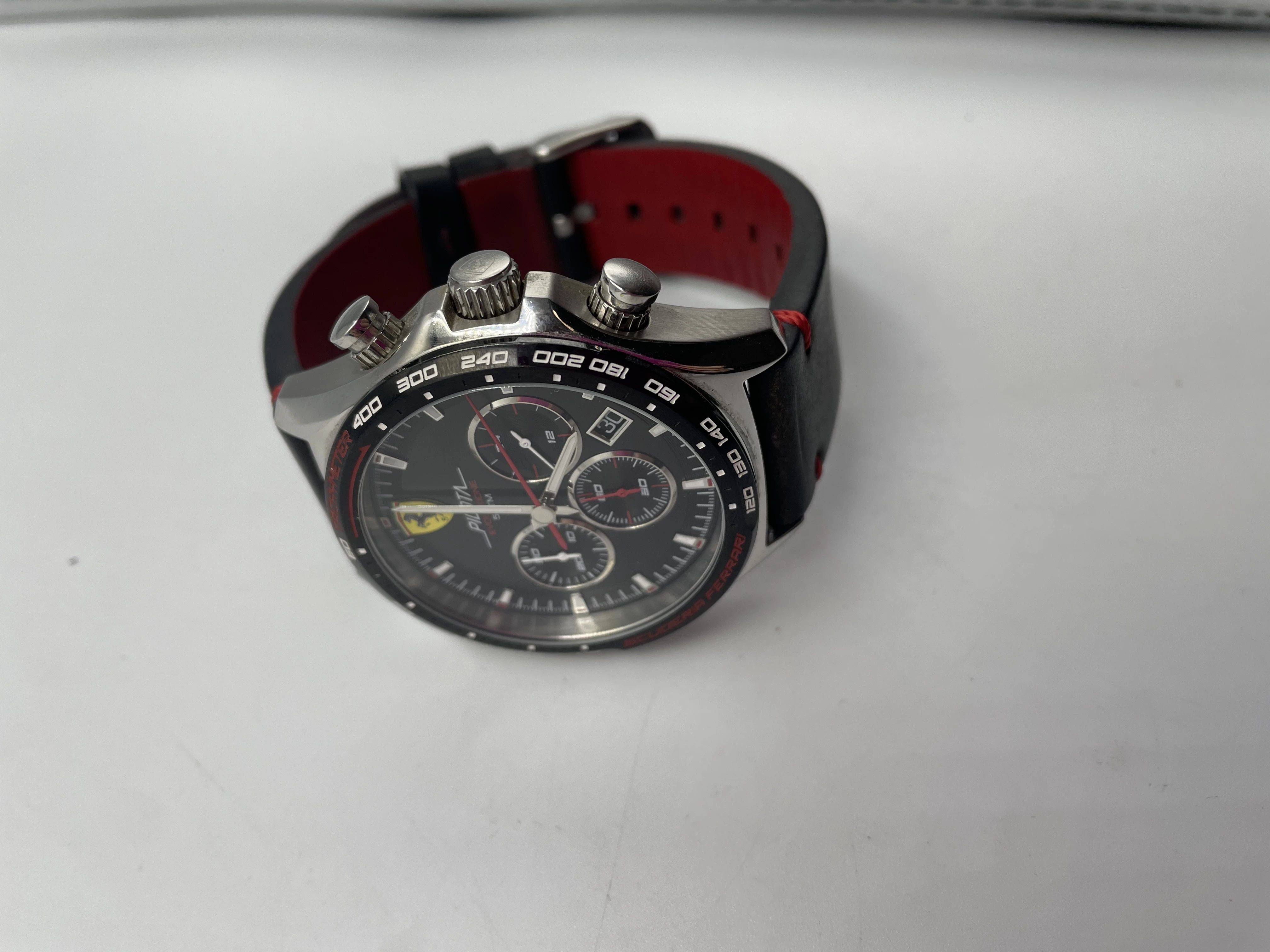 zegarek-scuderia-ferrari-sf-830712-pilota-evo-stan-uzywany