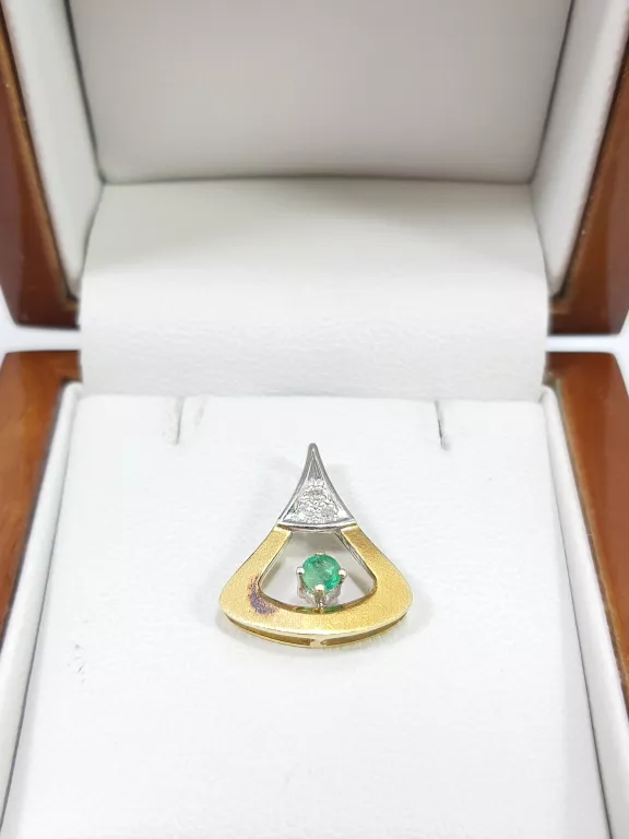 ZŁOTA ZAWIESZKA 585 ZE SZMARAGDEM 0,12CT I BRYLANTAMI 0,03CT CERTYFIKAT