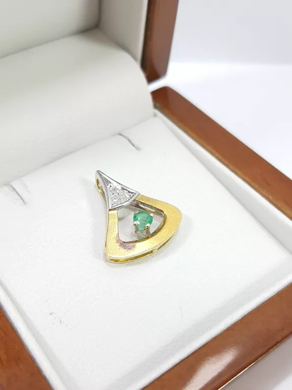 ZŁOTA ZAWIESZKA 585 ZE SZMARAGDEM 0,12CT I BRYLANTAMI 0,03CT CERTYFIKAT