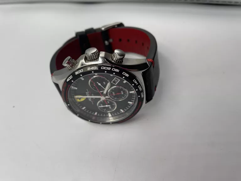 zegarek-scuderia-ferrari-sf-830712-pilota-evo-stan-uzywany