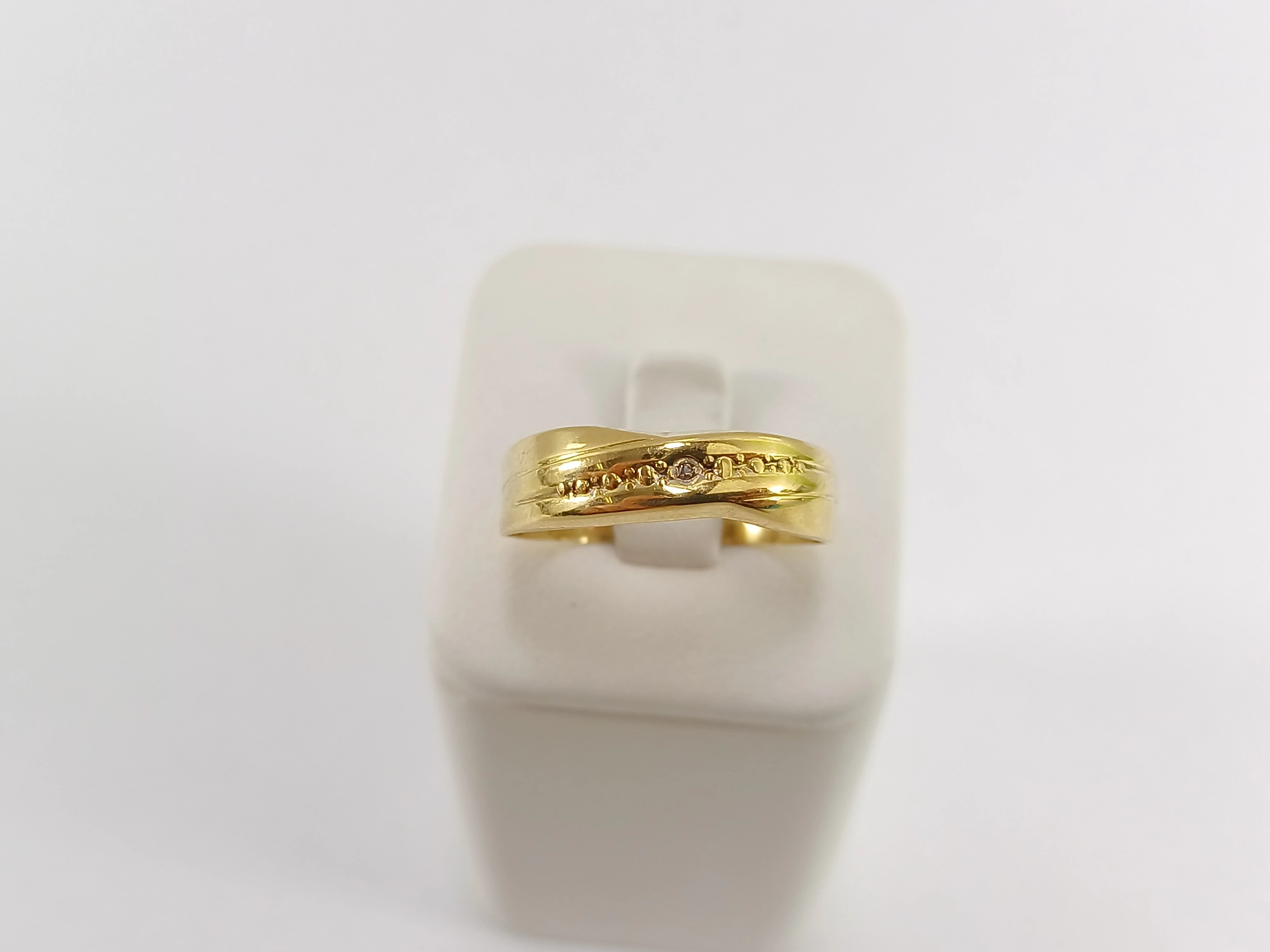 zloty-obraczkowy-pierscionek-176g-750-rozmiar-18-z-diamentem-rozmiarsrednica-wew-mm-111600