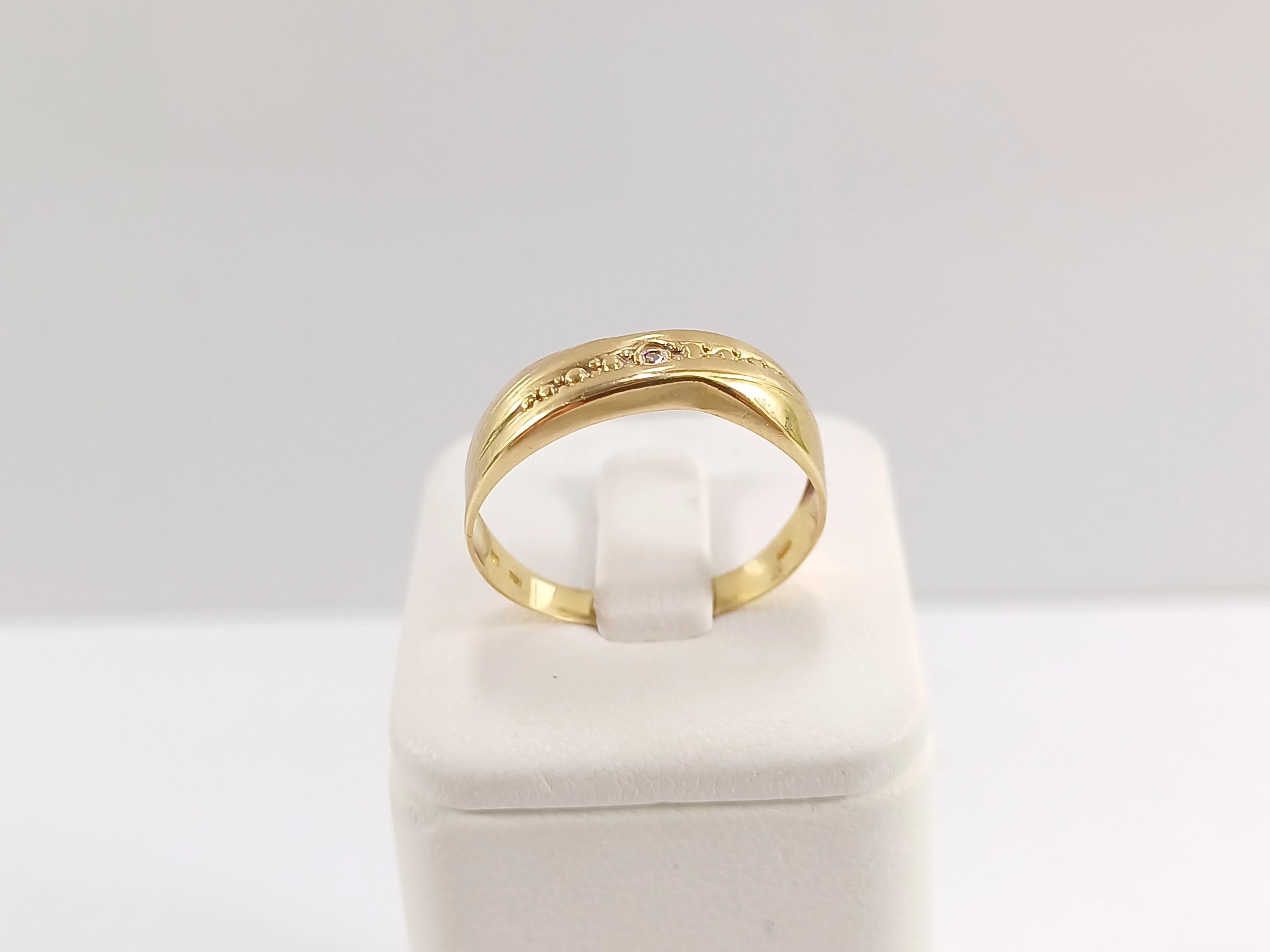 zloty-obraczkowy-pierscionek-176g-750-rozmiar-18-z-diamentem-dabrowskiego-493-poznan-ska-x