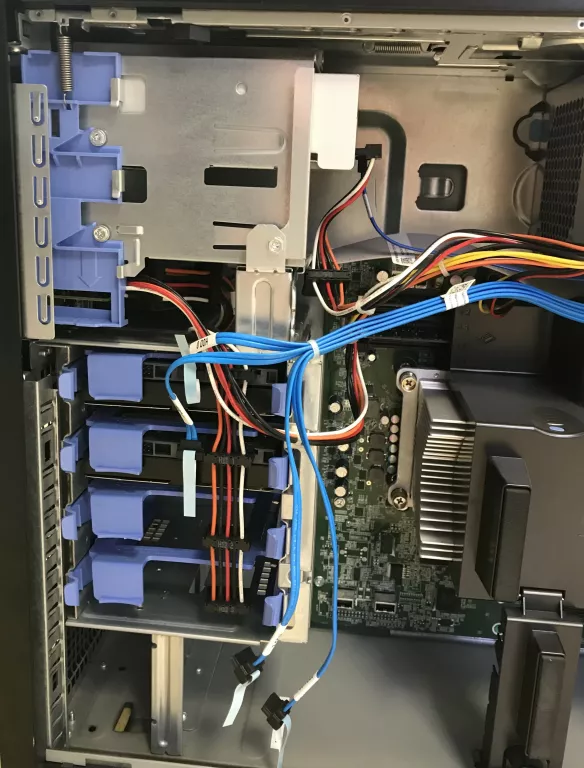 komputer-poweredge-dell-t110-dvd-marka-dell