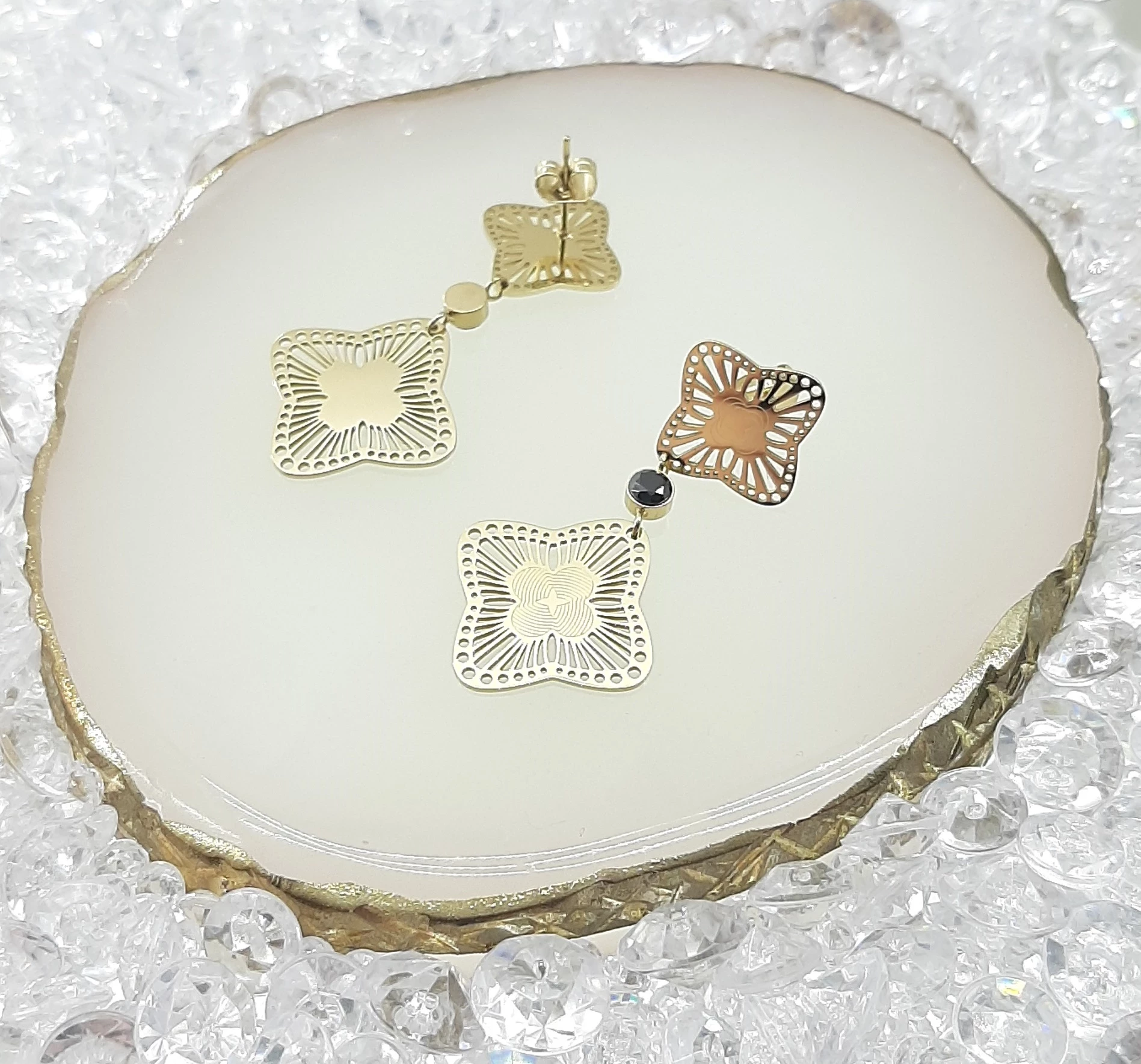 wiszace-zlote-kolczyki-32721-gajowa-70-wroclaw