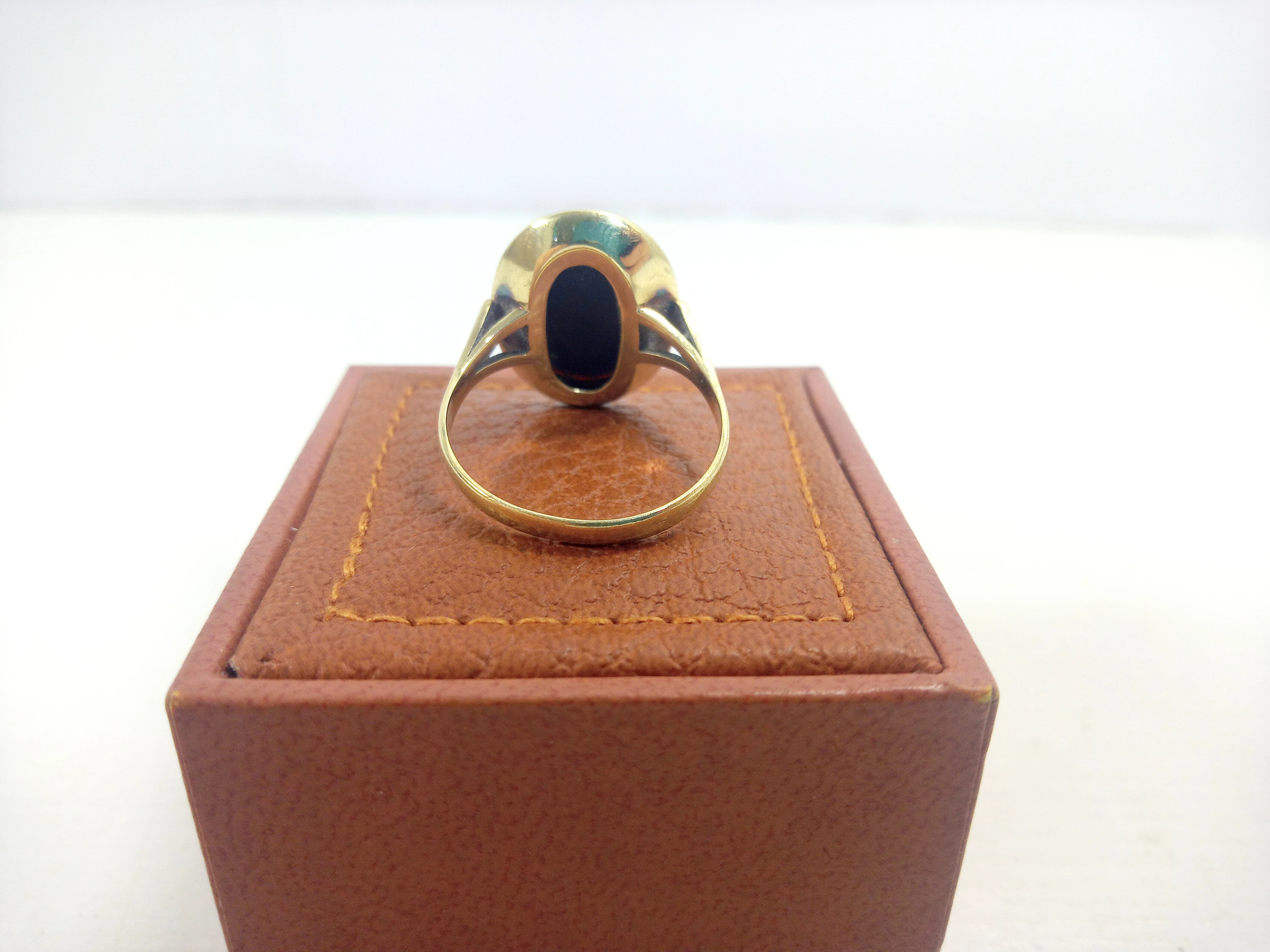 ciekawy-zloty-pierscionek-inicjaly-w-b-stan-nie-wymaga-renowacji