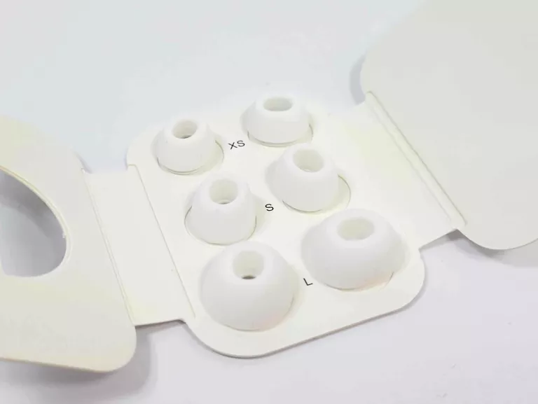 airpods-a2700-air-pods-pro-2nd-generation-white-pasmo-przenoszenia-20