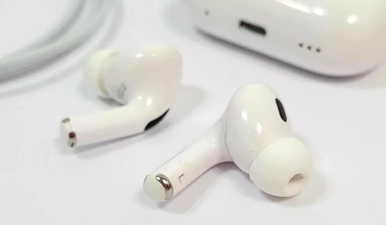 airpods-a2700-air-pods-pro-2nd-generation-white-ean-gtin-194253397472