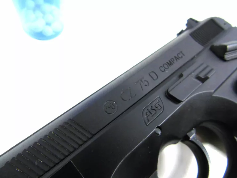 WIATRÓWKA PISTOLET ASG CZ 75D COMPACT 4,5MM + KULKI