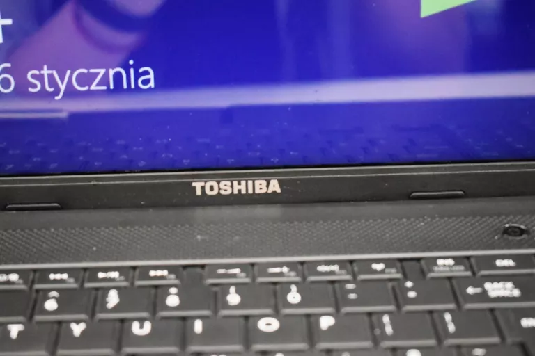 LAPTOP TOSHIBA SATELLITE C850D-11F / ŁADOWARKA