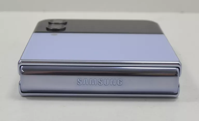 SAMSUNG GALAXY FLIP4 5G 8/256 GB KOMPLET GW.