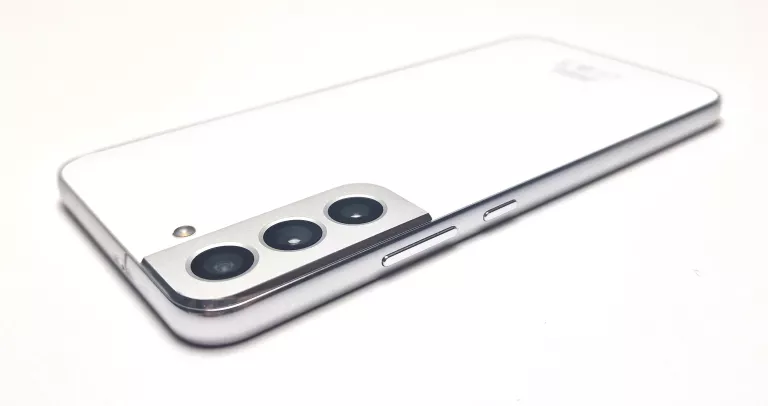 telefon-samsung-galaxy-s22-system-operacyjny-android