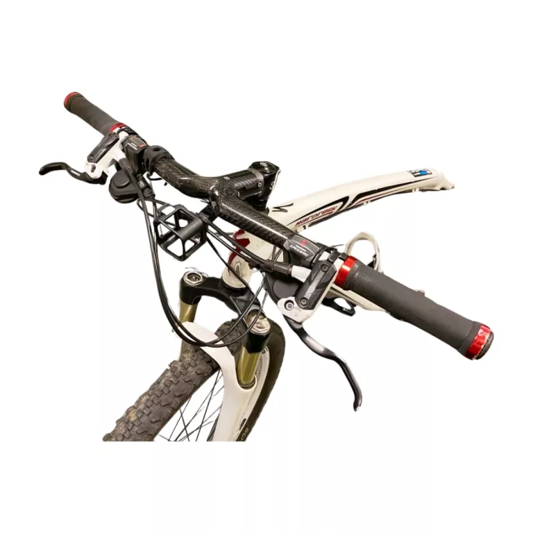 rower-hardrock-specialized-kola-26-rama-18-en-14766-rozmiar-ramy-18-cali