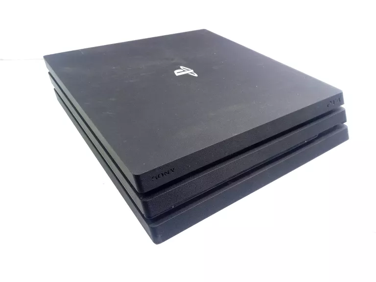 KONSOLA PS4 PRO 1TB KPL (SYSTEM 11.00) + GRA ARCANIA