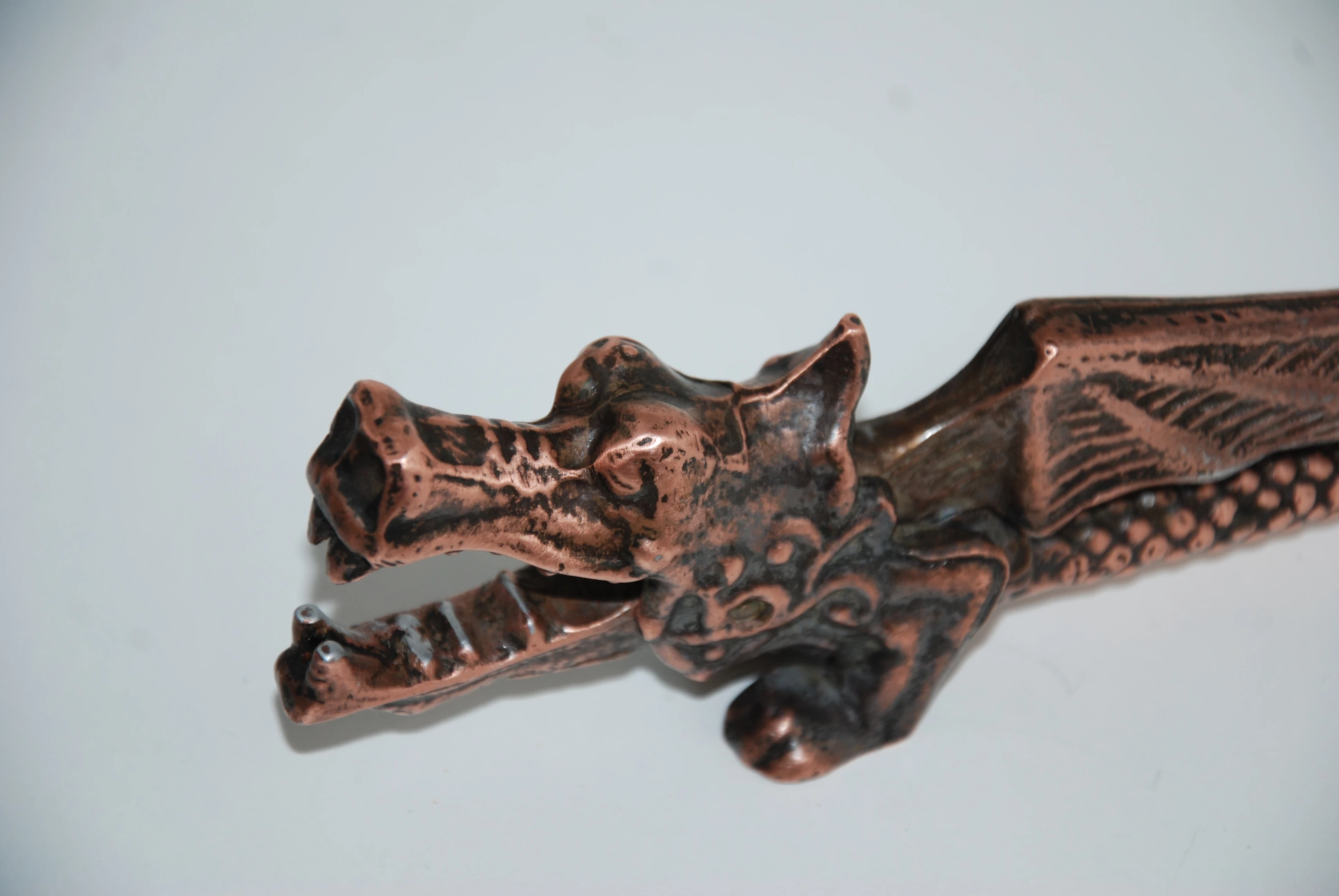 dziadek-do-orzechow-smok-antyk-bulwar-ikara-21-wroclaw