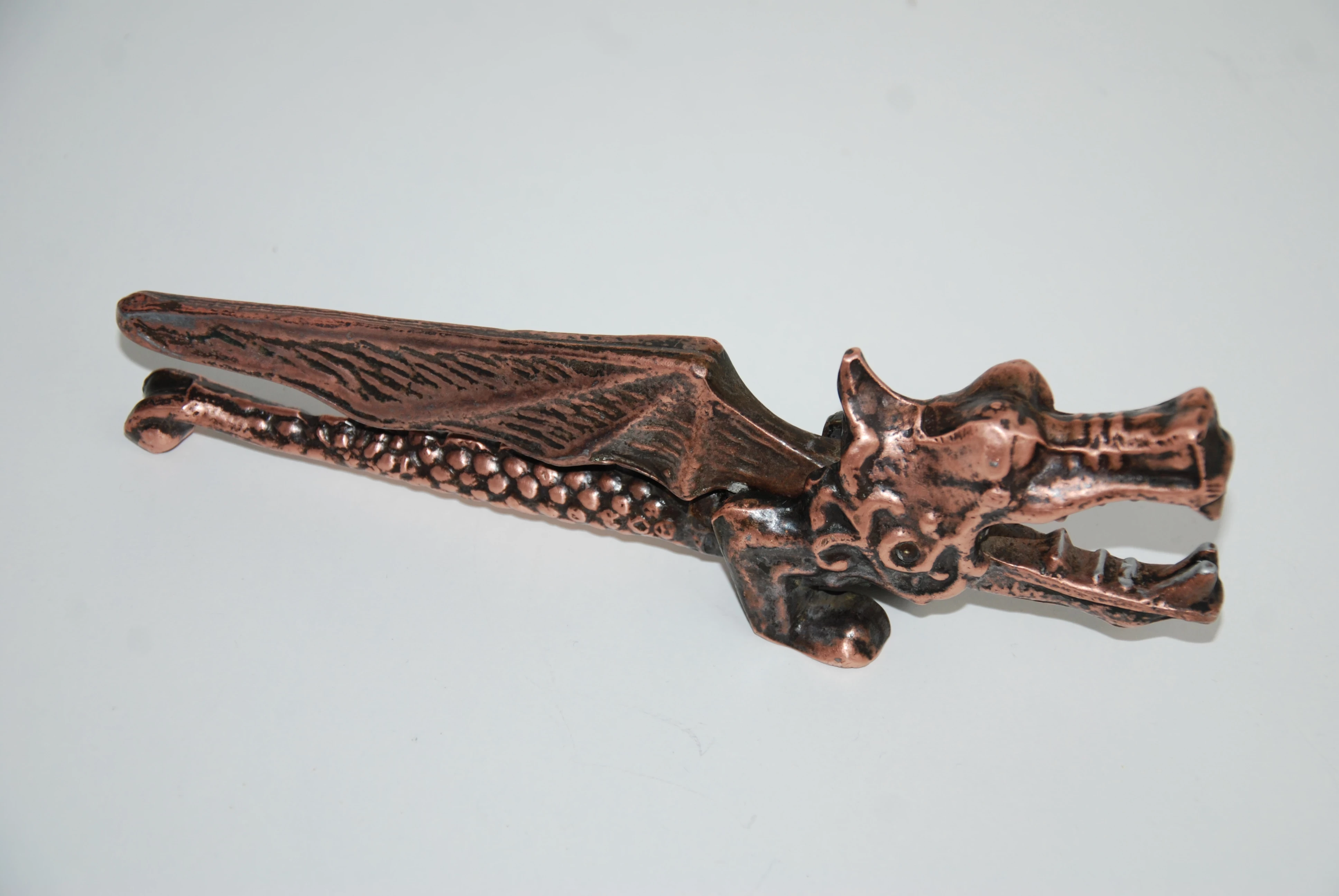 dziadek-do-orzechow-smok-antyk-bulwar-ikara-21-wroclaw