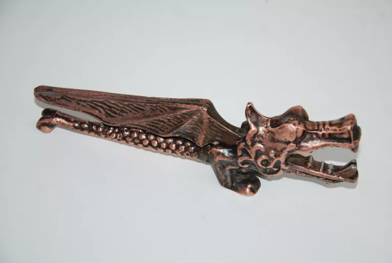 dziadek-do-orzechow-smok-antyk-bulwar-ikara-21-wroclaw