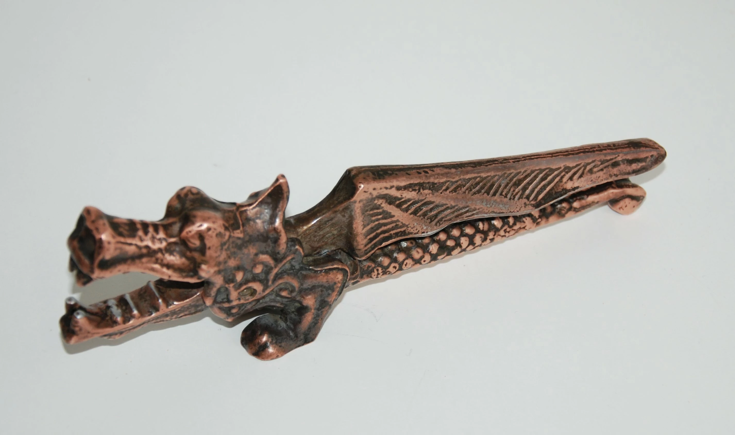 dziadek-do-orzechow-smok-antyk-bulwar-ikara-21-wroclaw