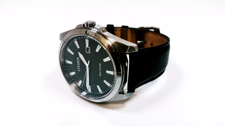 ZEGAREK CITIZEN ECO DRIVE E111-R010107 CZARNY PASEK