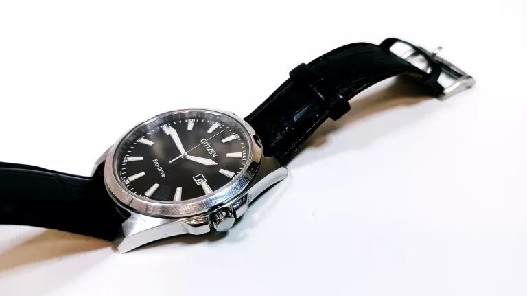 ZEGAREK CITIZEN ECO DRIVE E111-R010107 CZARNY PASEK
