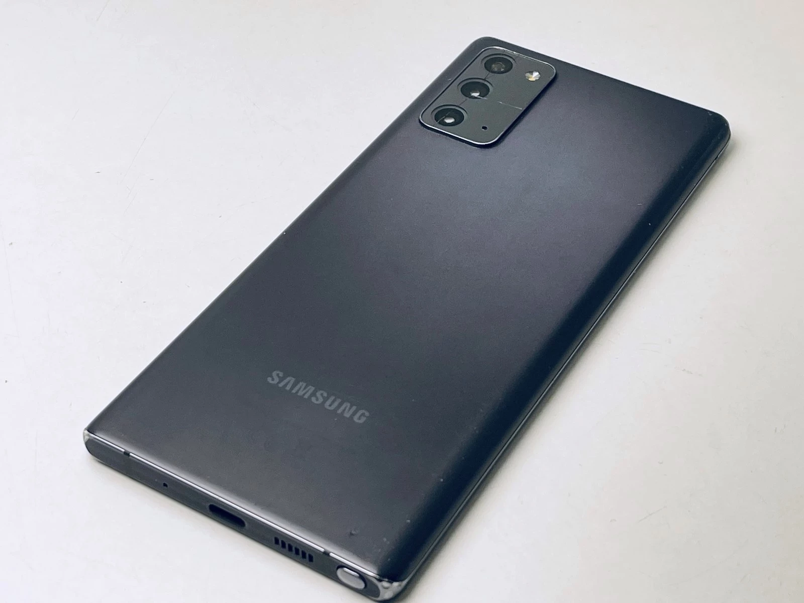 telefon-samsung-galaxy-note-20-5g-8256gb-pekniecia-typ-telefon-komorkowy