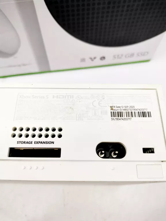 KONSOLA XBOX SERIES S 512GB